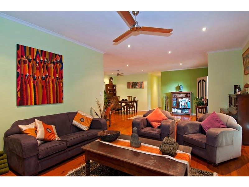 4 Cedrela Close, Kamerunga QLD 4870