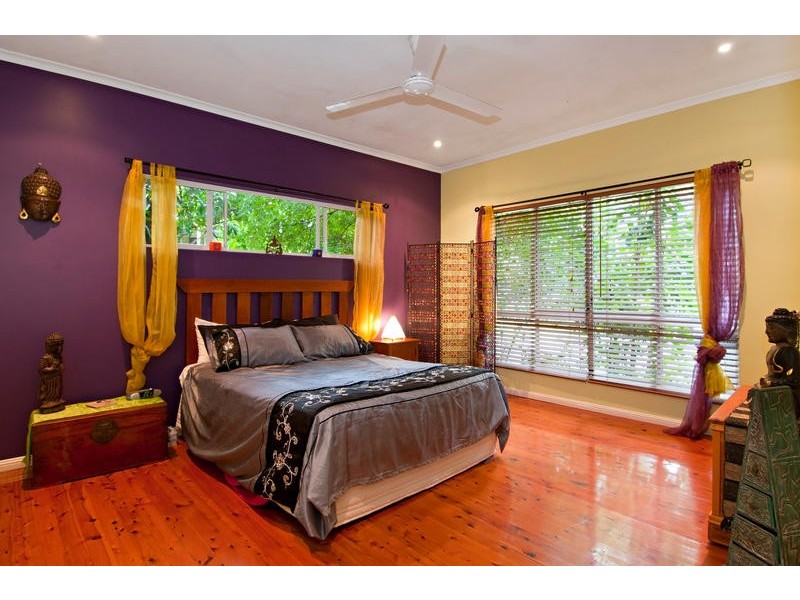 4 Cedrela Close, Kamerunga QLD 4870