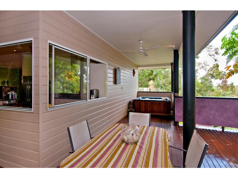 4 Cedrela Close, Kamerunga QLD 4870