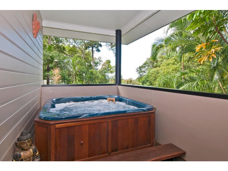 4 Cedrela Close, Kamerunga QLD 4870