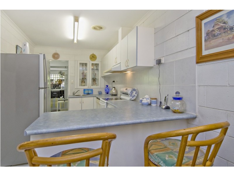 67 Yurongi Street, Caravonica QLD 4878