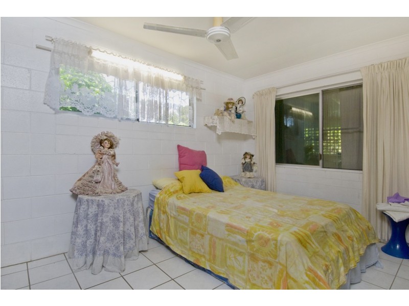 67 Yurongi Street, Caravonica QLD 4878