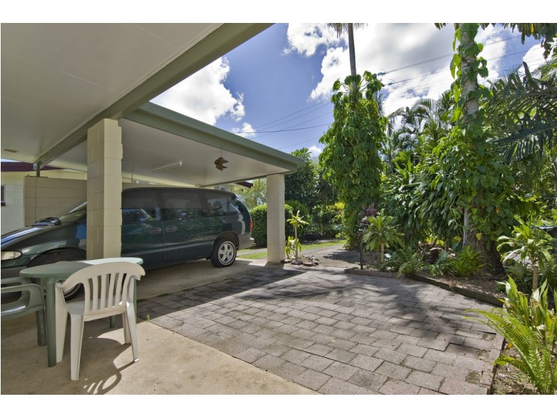 67 Yurongi Street, Caravonica QLD 4878