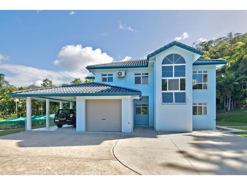 26-28 Woodridge Close, Redlynch QLD 4870