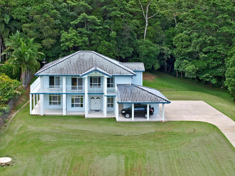 26-28 Woodridge Close, Redlynch QLD 4870