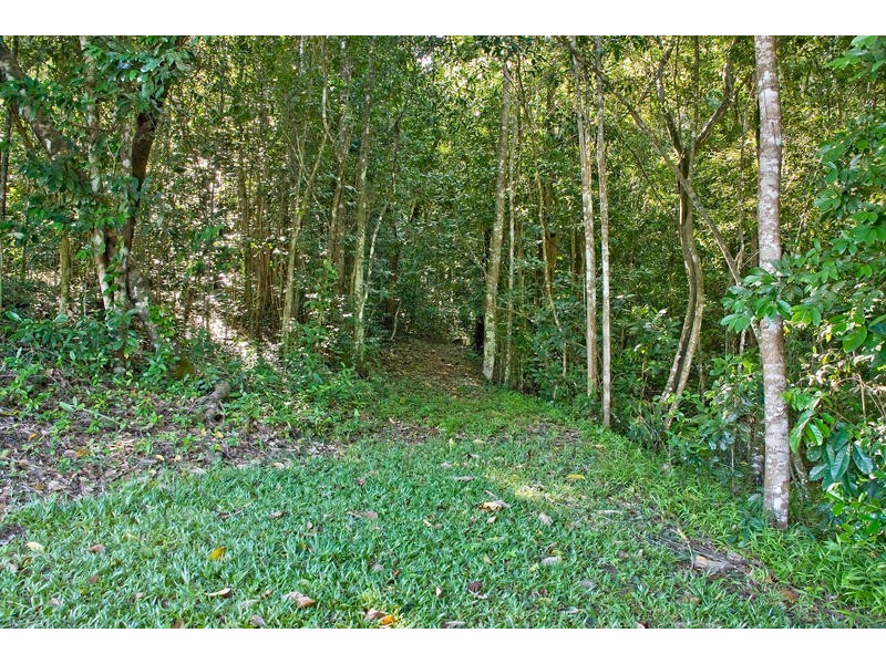 26-28 Woodridge Close, Redlynch QLD 4870