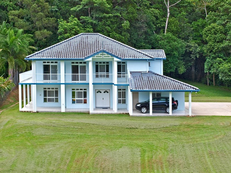 26-28 Woodridge Close, Redlynch QLD 4870