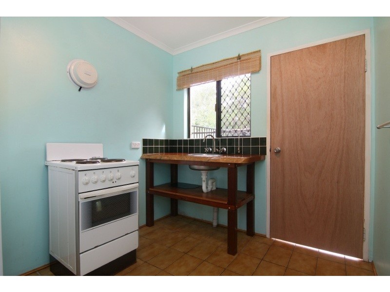 16/25-31 Hibiscus Lane, Holloways Beach QLD 4878