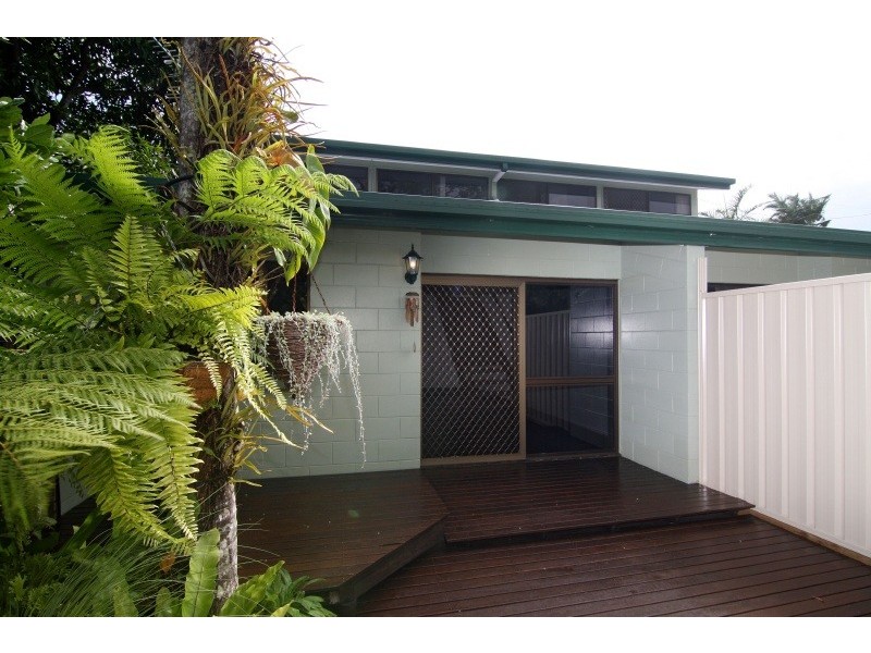 16/25-31 Hibiscus Lane, Holloways Beach QLD 4878