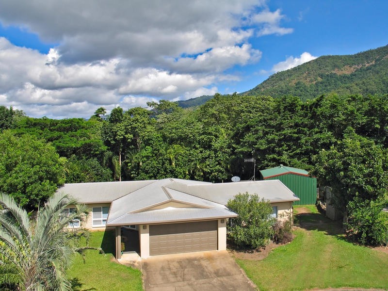 13 Macadamia Close, Redlynch QLD 4870