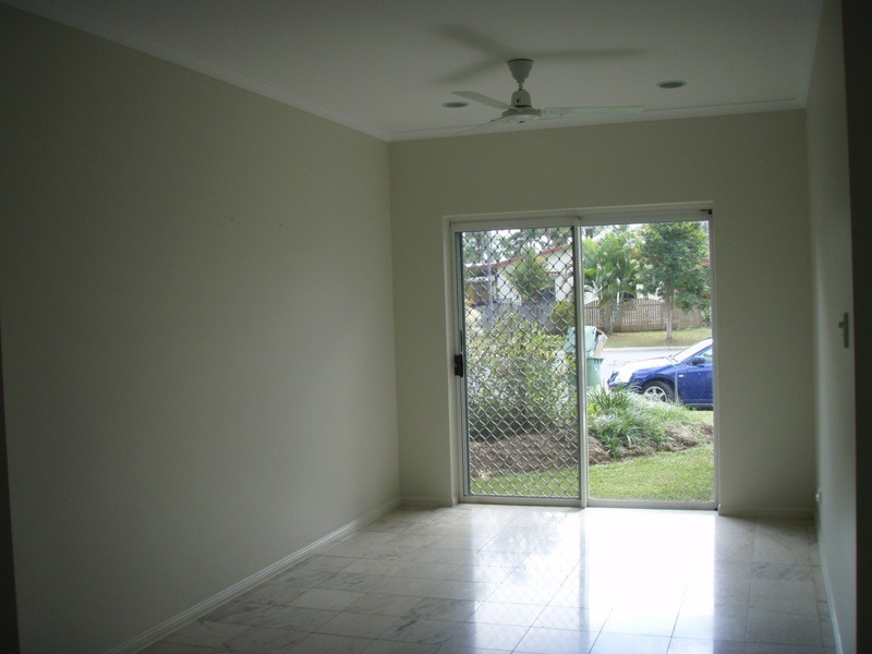 13 Macadamia Close, Redlynch QLD 4870