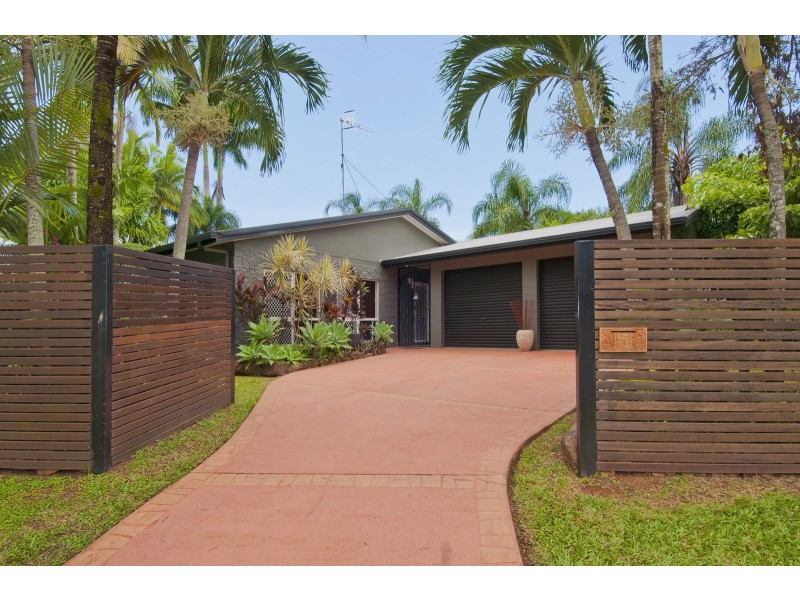 5 Lomatia Close, Redlynch QLD 4870