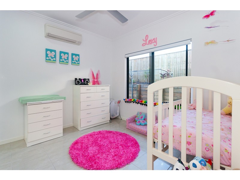 2 Springbrook Avenue, Redlynch QLD 4870