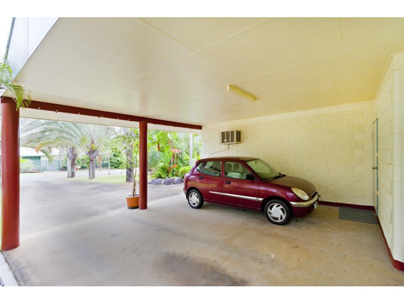 9 Damson Drive, Redlynch QLD 4870