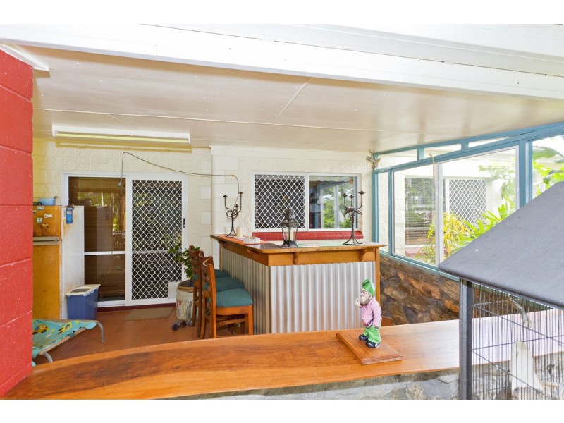 9 Damson Drive, Redlynch QLD 4870