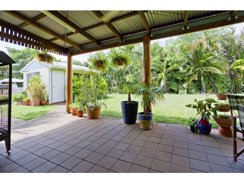 9 Damson Drive, Redlynch QLD 4870