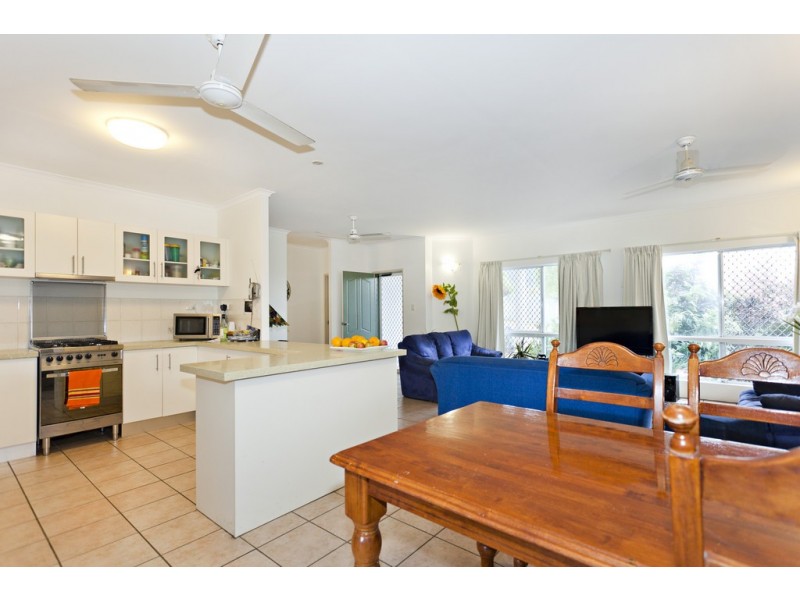 UNDER CONTRACT – 9 Spinos Street, Redlynch QLD 4870