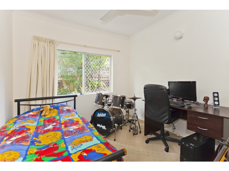 UNDER CONTRACT – 9 Spinos Street, Redlynch QLD 4870