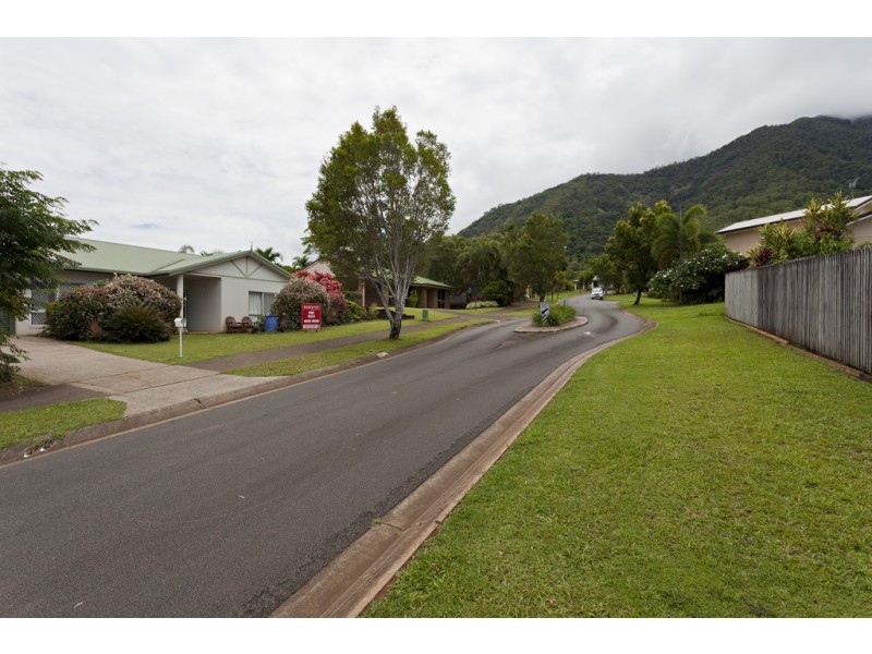 UNDER CONTRACT – 9 Spinos Street, Redlynch QLD 4870