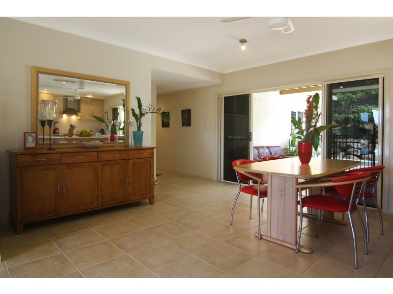 21 Pilosa Street, Redlynch QLD 4870