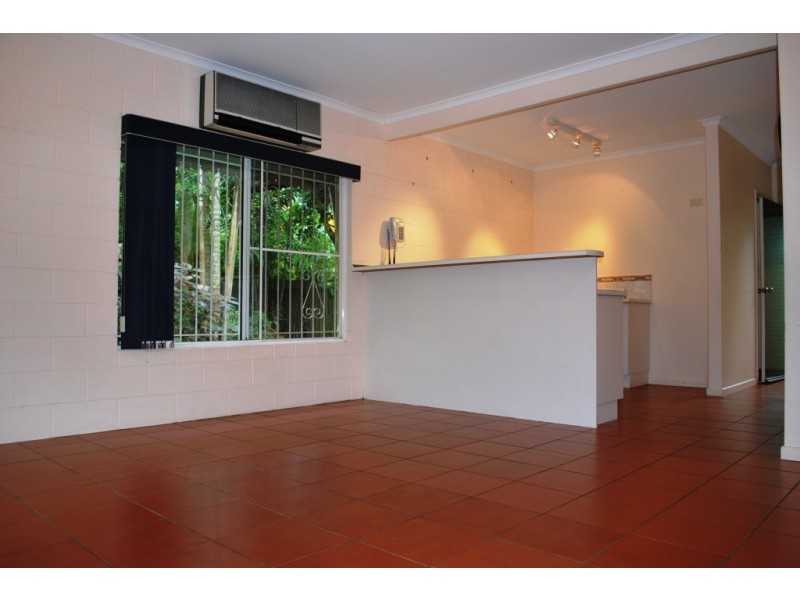 9/3 Tenni Street, Redlynch QLD 4870