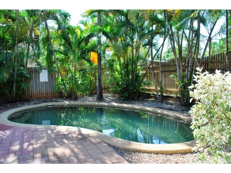 9/3 Tenni Street, Redlynch QLD 4870