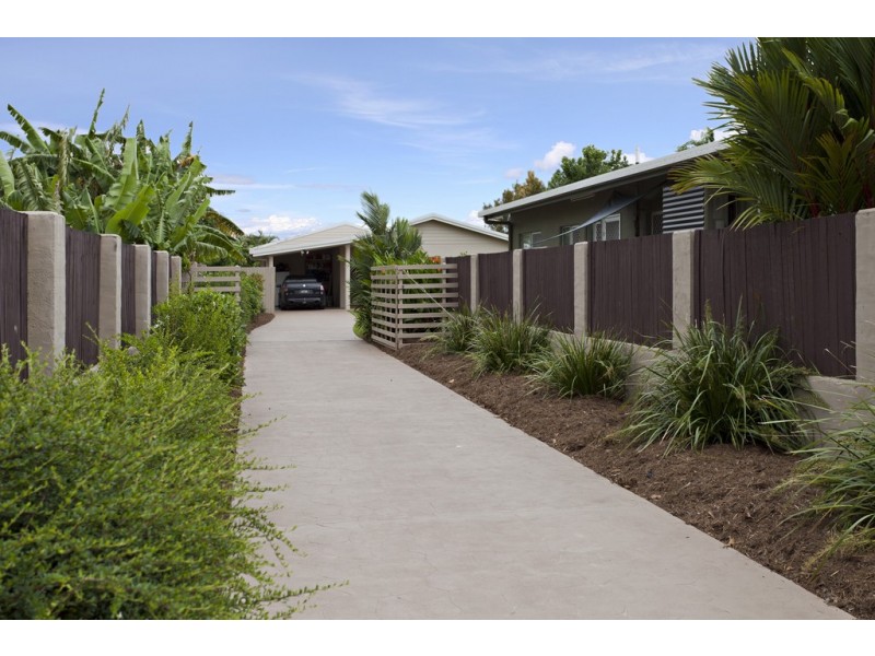 34 Mistletoe Close, Kamerunga QLD 4870