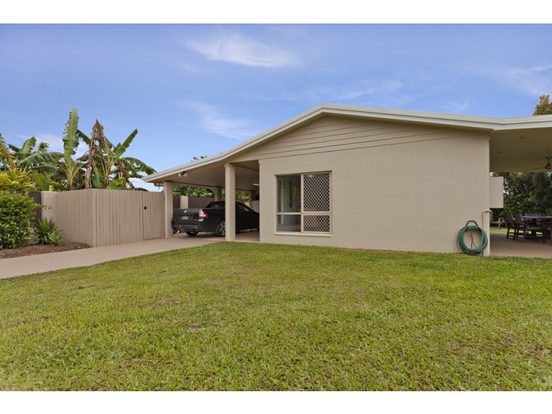 34 Mistletoe Close, Kamerunga QLD 4870
