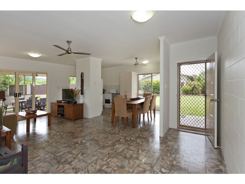 34 Mistletoe Close, Kamerunga QLD 4870