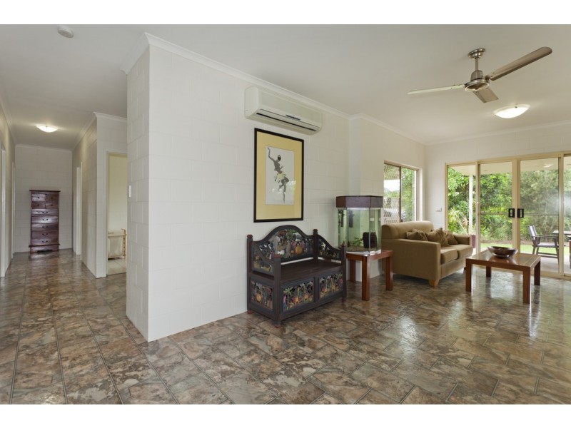34 Mistletoe Close, Kamerunga QLD 4870