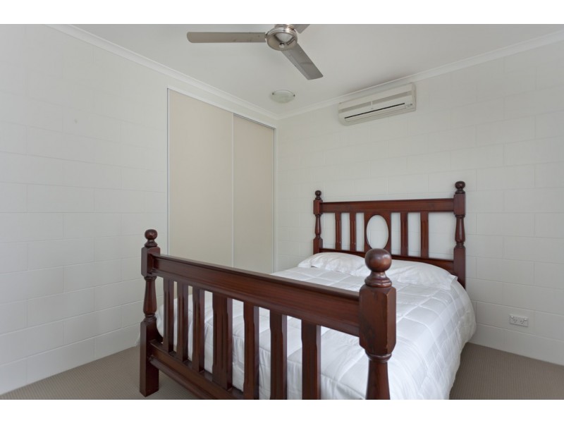 34 Mistletoe Close, Kamerunga QLD 4870