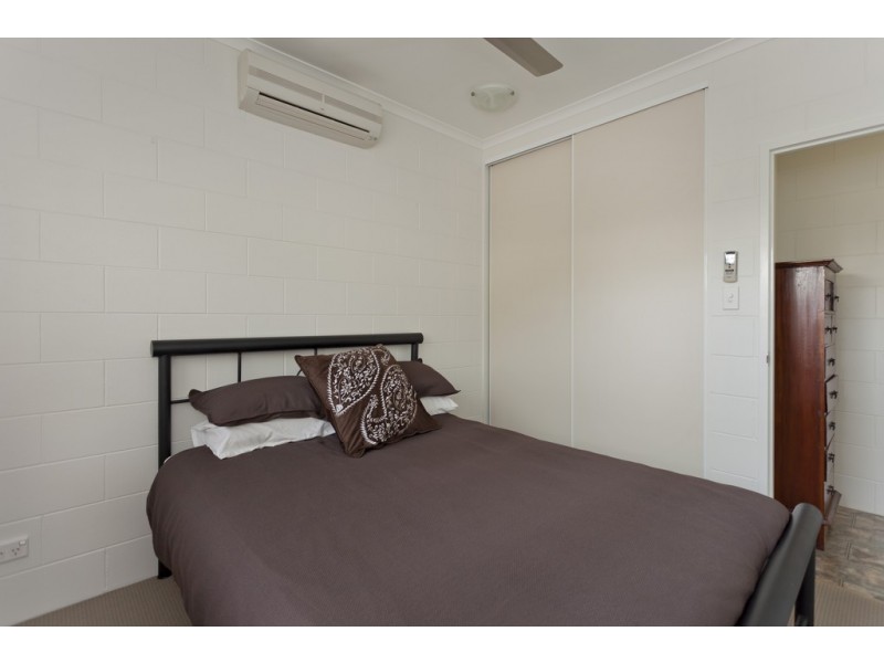 34 Mistletoe Close, Kamerunga QLD 4870
