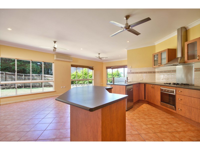 41 Daphne Drive, Redlynch QLD 4870