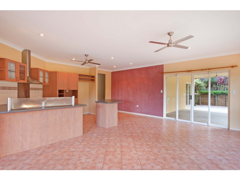 41 Daphne Drive, Redlynch QLD 4870