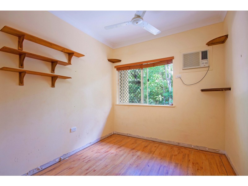 41 Daphne Drive, Redlynch QLD 4870