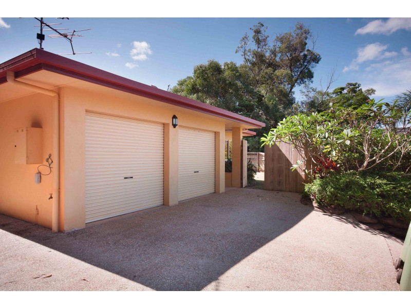 41 Daphne Drive, Redlynch QLD 4870