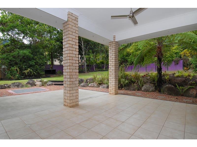 3 Ben Bolt Close, Redlynch QLD 4870