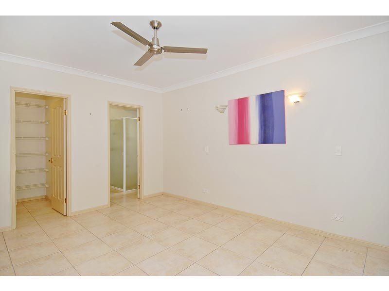 3 Ben Bolt Close, Redlynch QLD 4870