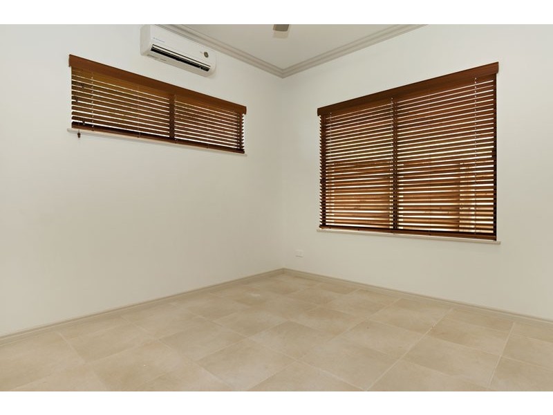 8 Lum Jim Street, Redlynch QLD 4870