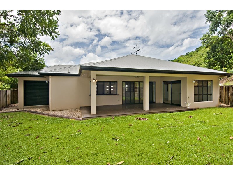 8 Lum Jim Street, Redlynch QLD 4870