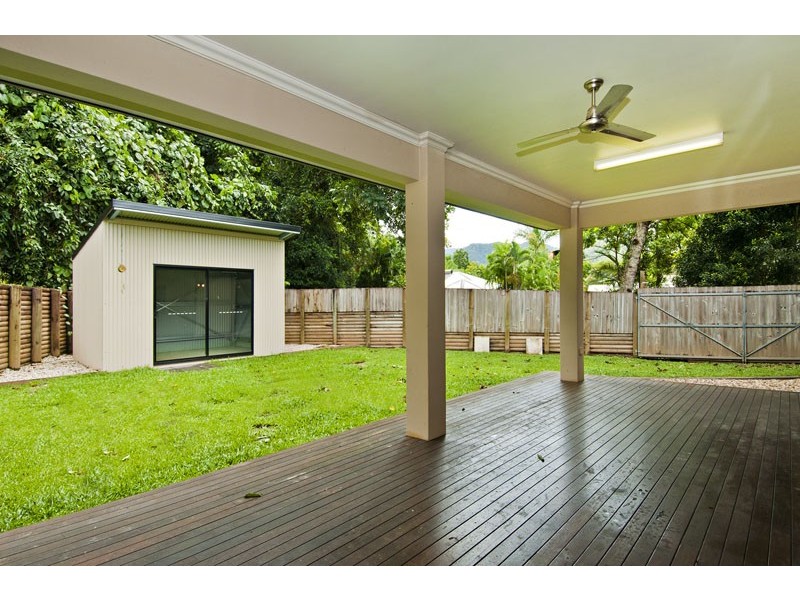 8 Lum Jim Street, Redlynch QLD 4870