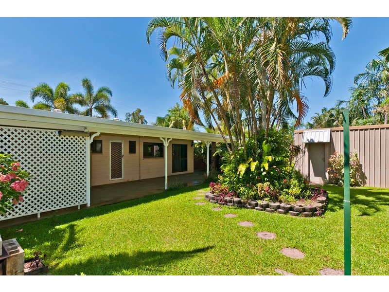 13 Caribbean Street, Holloways Beach QLD 4878