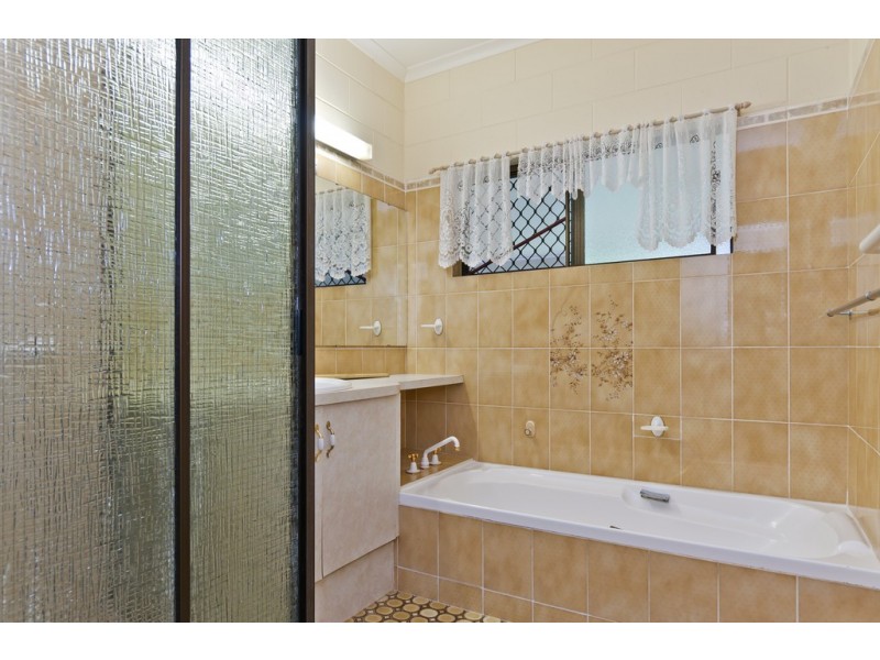 13 Caribbean Street, Holloways Beach QLD 4878