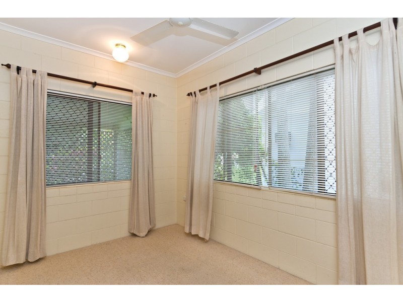 13 Caribbean Street, Holloways Beach QLD 4878