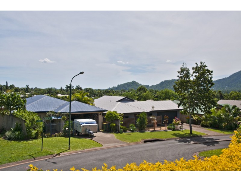 42 Pilosa Street, Redlynch QLD 4870