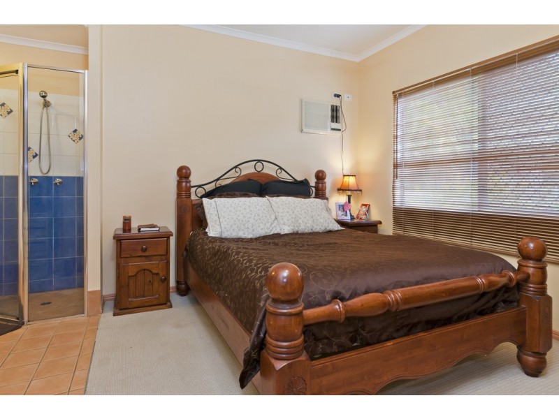 3 Acmena Close, Redlynch QLD 4870