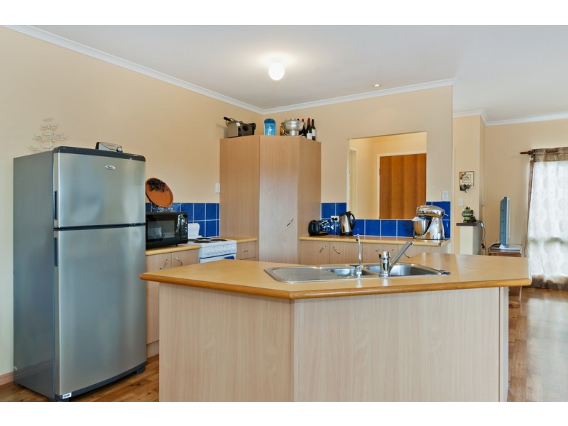 3 Acmena Close, Redlynch QLD 4870