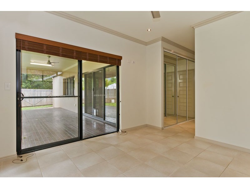 8 Lum Jim Street, Redlynch QLD 4870