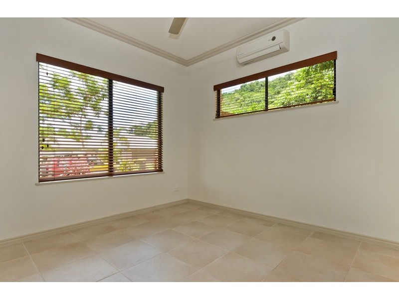 8 Lum Jim Street, Redlynch QLD 4870