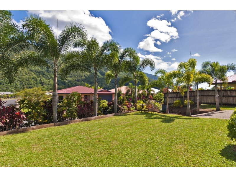 65 William Hickey Street, Redlynch QLD 4870